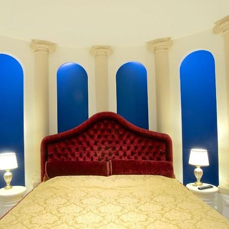 Design Suite Tirano Bagian luar foto