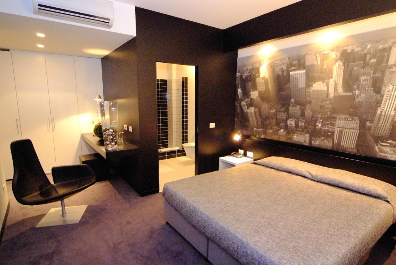 Design Suite Tirano Bagian luar foto