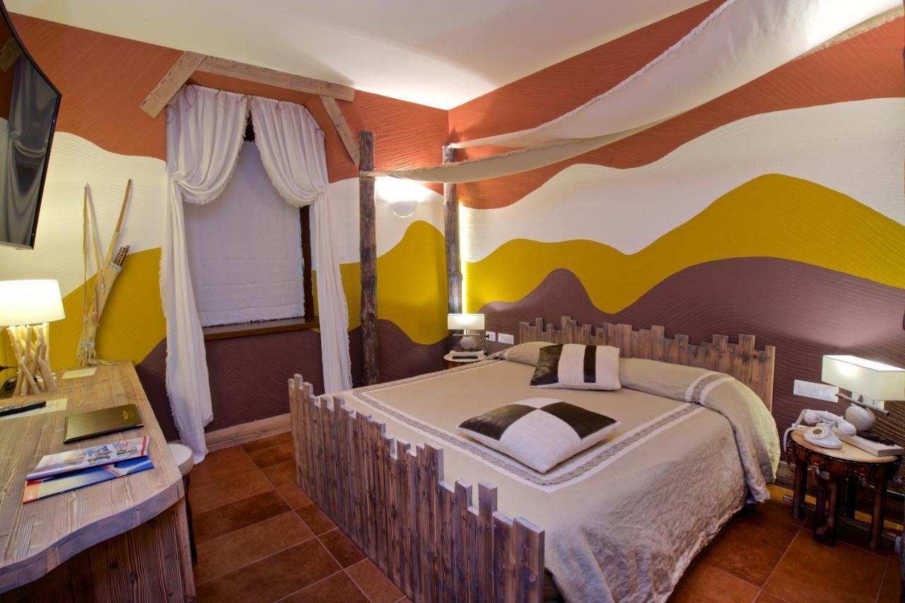 Design Suite Tirano Bagian luar foto