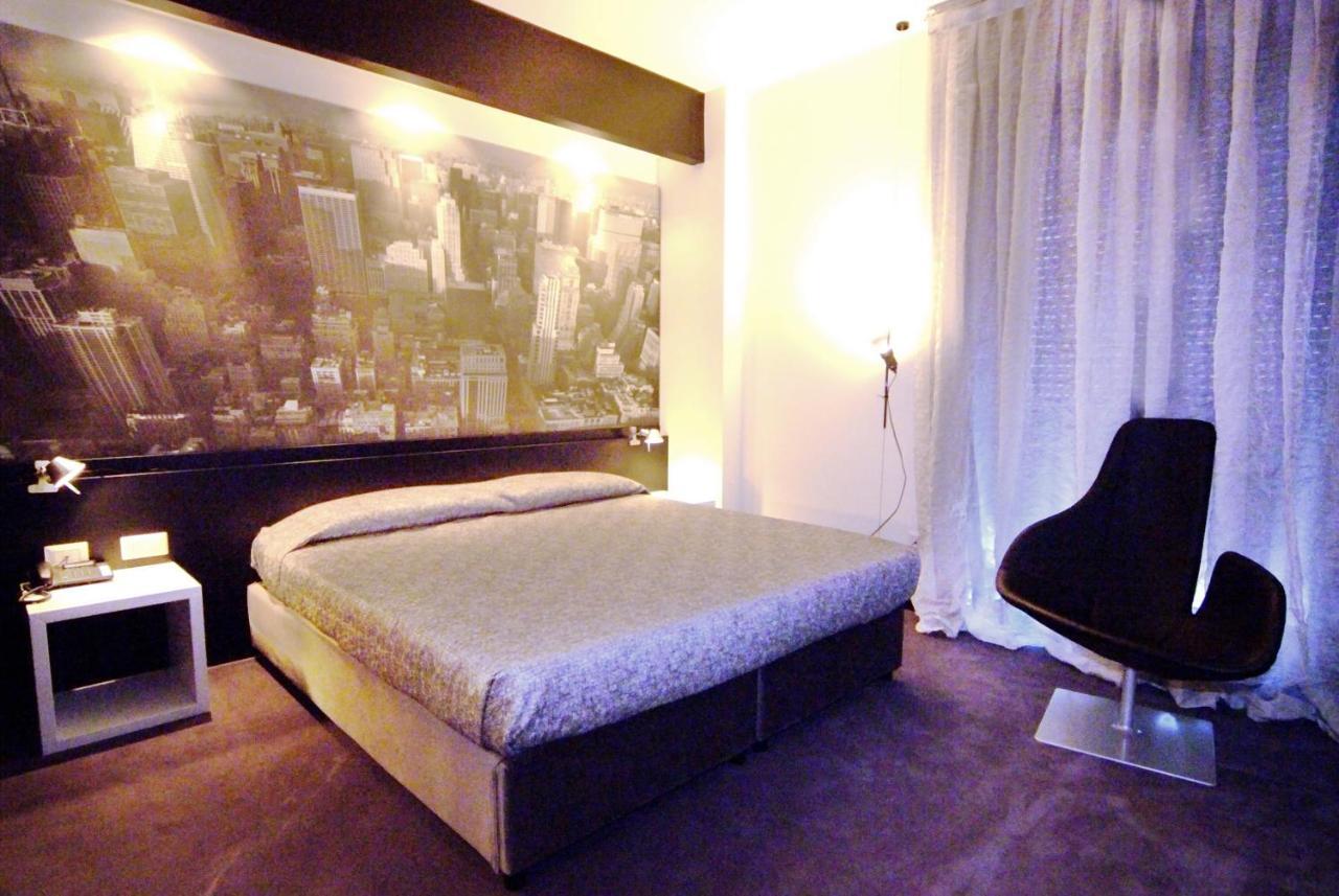 Design Suite Tirano Bagian luar foto