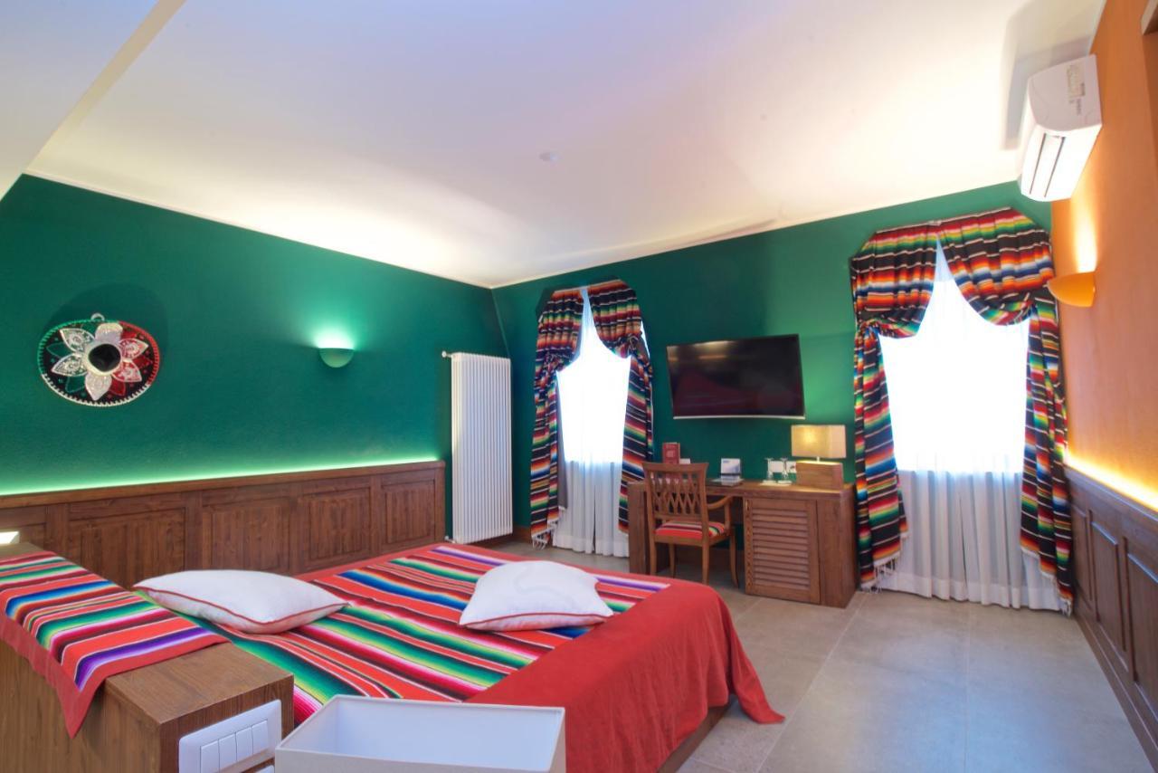 Design Suite Tirano Bagian luar foto