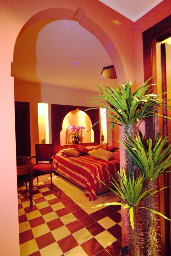 Design Suite Tirano Bagian luar foto