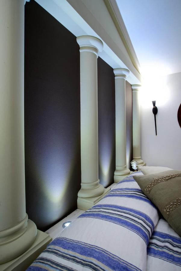 Design Suite Tirano Bagian luar foto