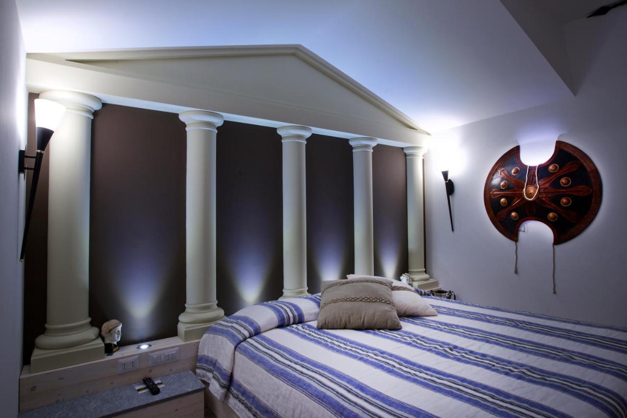 Design Suite Tirano Bagian luar foto