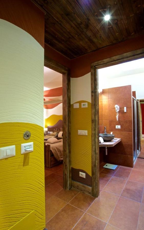 Design Suite Tirano Bagian luar foto