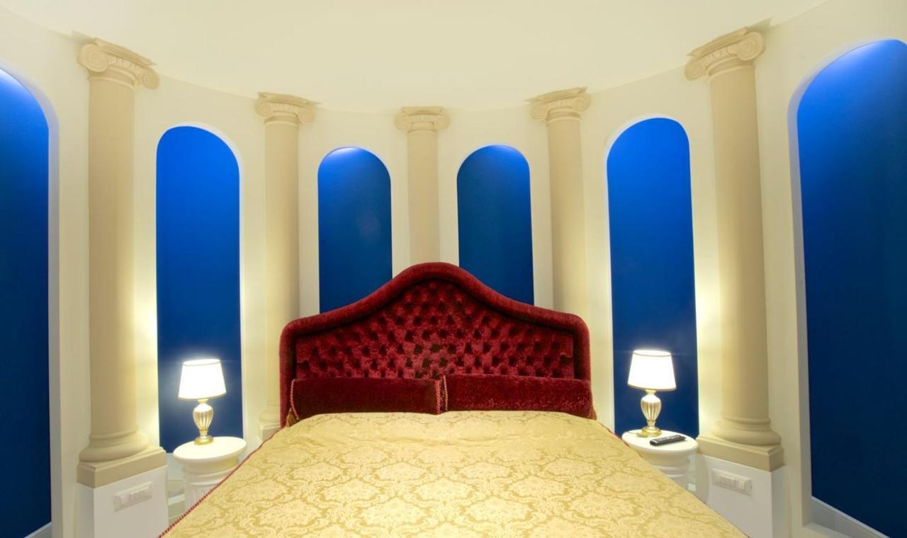 Design Suite Tirano Bagian luar foto