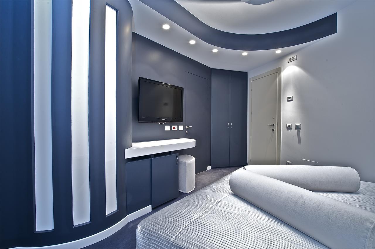 Design Suite Tirano Bagian luar foto